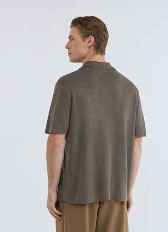 Вязаное поло с коротким рукавом