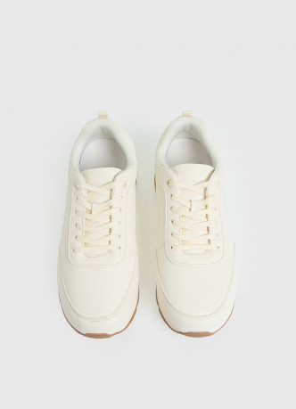 Кожаные кроссовки