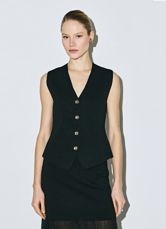 Жилет на пуговицах