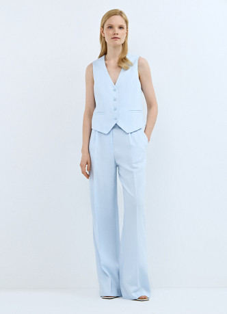 Жилет на пуговицах