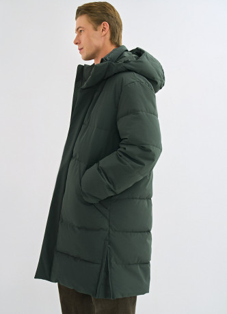 Удлинённая утеплённая куртка с капюшоном