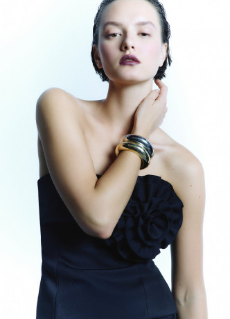 Топ с объёмным декором