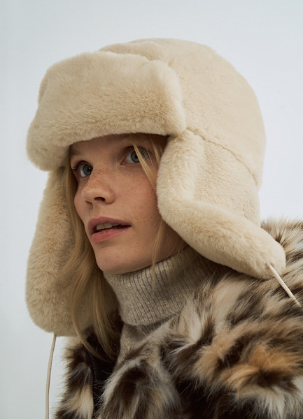 Шапка-ушанка из искусственного меха Бежевый 1999₽