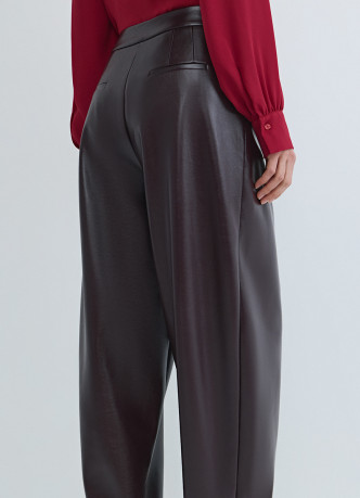Брюки О-силуэта из искусственной кожи