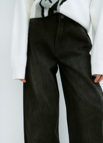 Утеплённые широкие джинсы с эффектом стирки для девочек