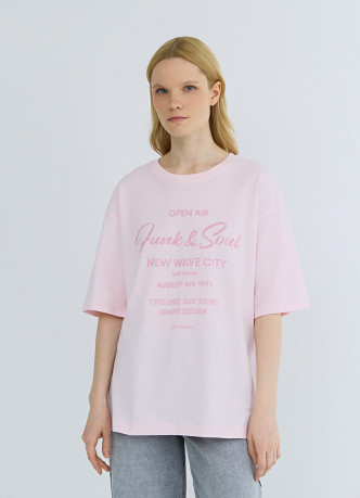 Футболка с флоковым принтом