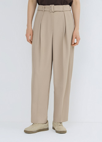 Зауженные брюки с поясом