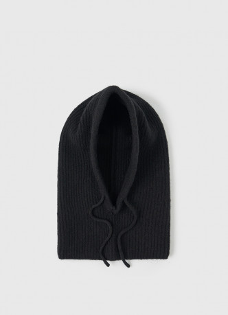 Вязаный капор