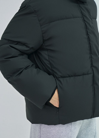 Утеплённая куртка с капюшоном