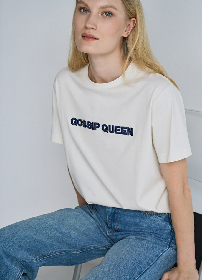 Футболка с вышивкой