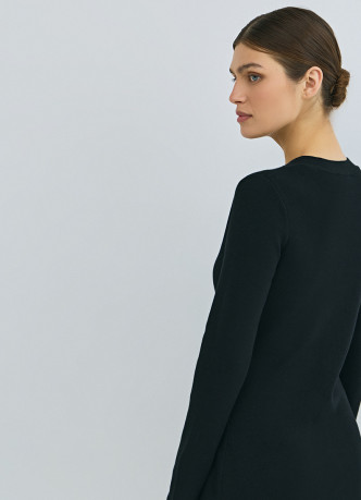 Вязаное облегающее платье