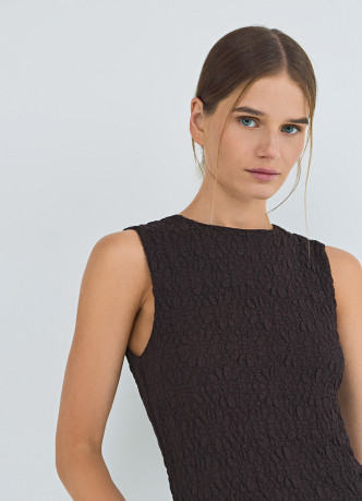 Платье из кружевного трикотажа