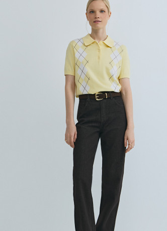 Прямые джинсы с высокой посадкой