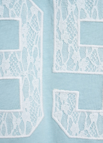 Футболка с аппликацией для девочек