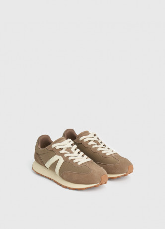 Кроссовки с натуральной замшей