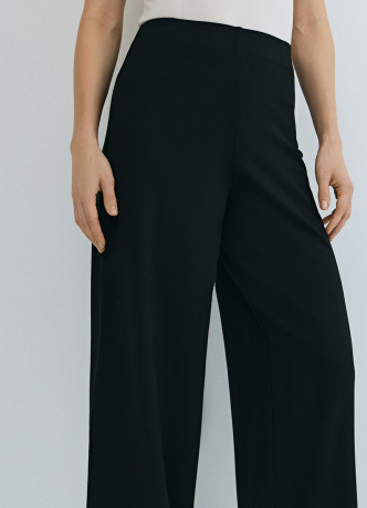 Широкие брюки из трикотажа