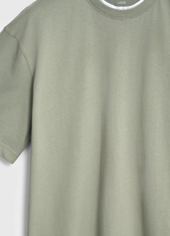 Футболка из плотного хлопка с контрастными деталями