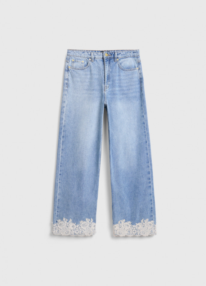 Широкие джинсы с кружевом