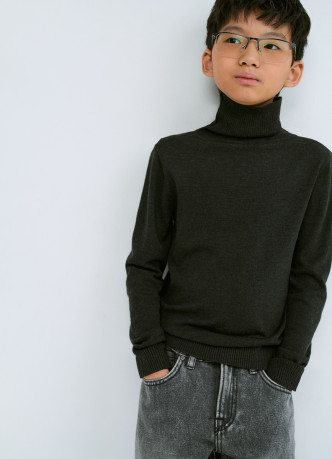 Вязаная водолазка для мальчиков