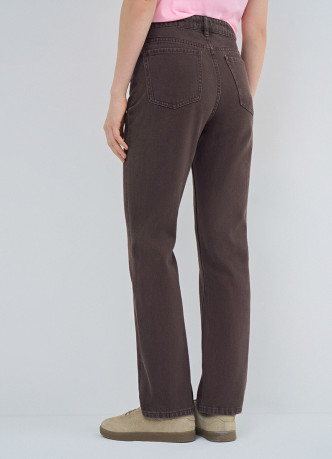 Прямые джинсы со средней посадкой