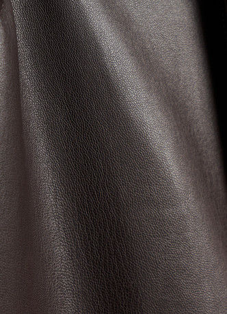 Прямые брюки из искусственной кожи