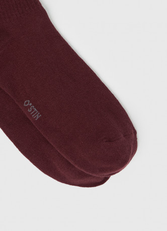 Высокие носки в рубчик