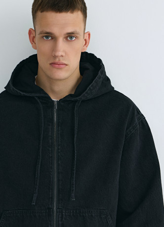 Джинсовая куртка на молнии с капюшоном