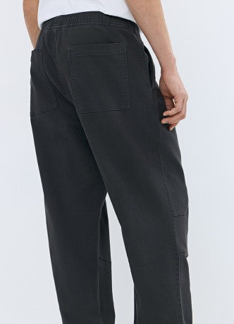 Джоггеры из эластичной ткани