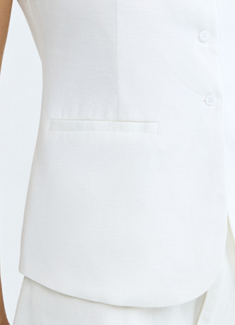 Жилет на тонких бретелях