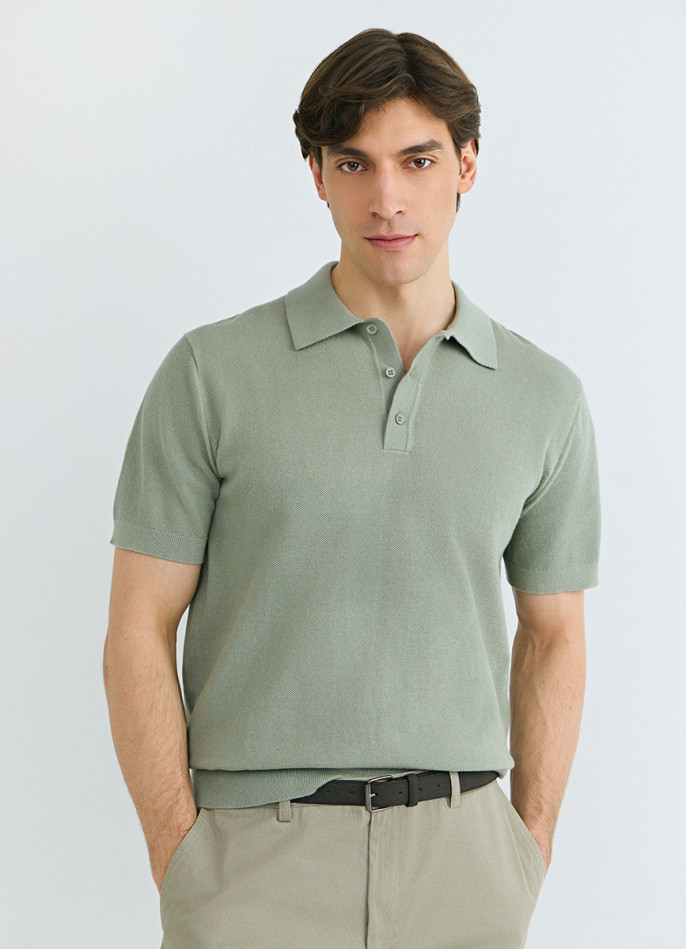 Поло из текстурной ткани