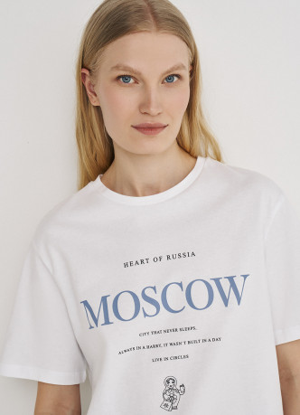 Футболка с принтом «Москва»
