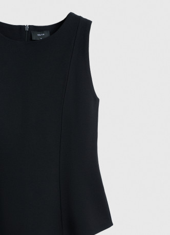 Майка с баской и рельефами