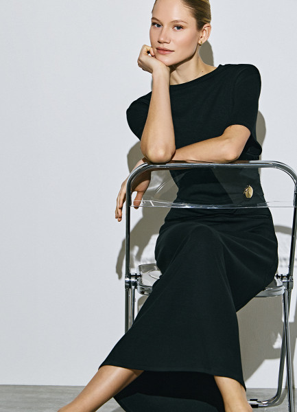 Платье-футболка с декором Черный 3599₽