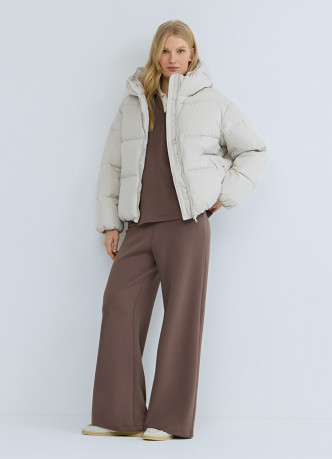 Утеплённая куртка с капюшоном