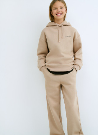 Худи с вышивкой для девочек