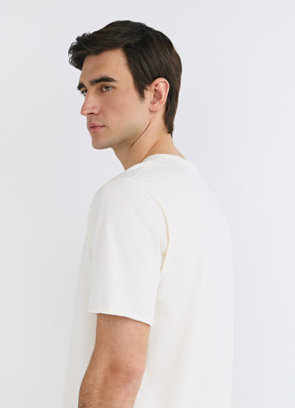 Футболка с необработанным краем