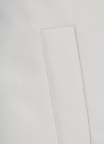 Утеплённый бомбер с отложным воротником