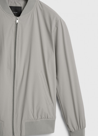 Бомбер на молнии