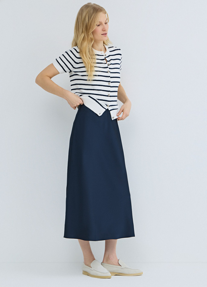 Атласная юбка миди А-силуэта