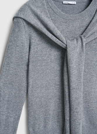 Джемпер с декором