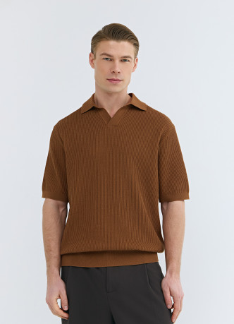 Поло из текстурной ткани