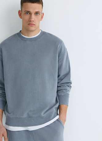 Свитшот с эффектом стирки