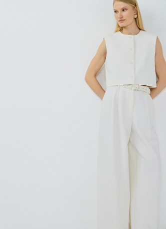 Широкие брюки со складками