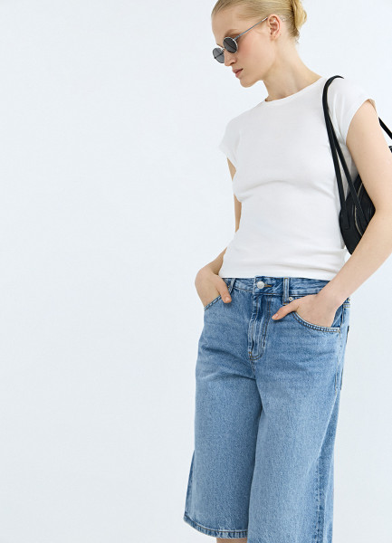 Приталенная футболка из хлопка Белый 999₽