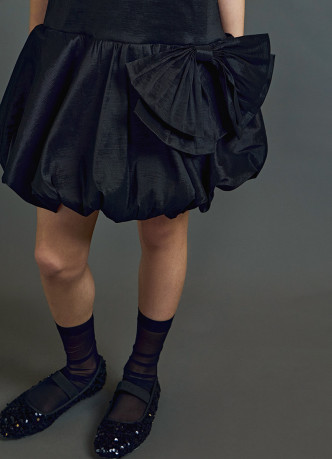 Платье с пышной юбкой и бантом для девочек