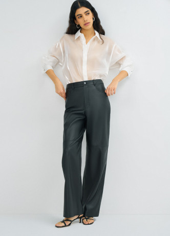 Прямые брюки из искусственной кожи