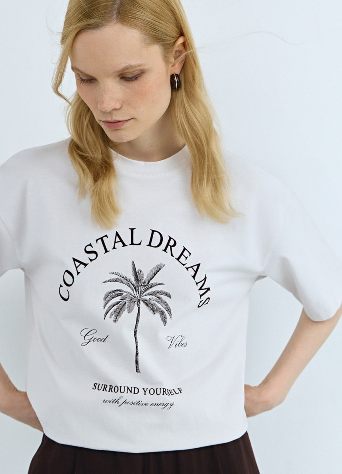 Футболка с цветочным принтом