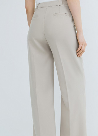 Прямые брюки с эластичным поясом