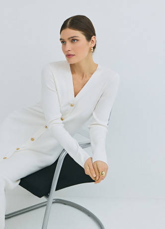 Вязаное облегающее платье