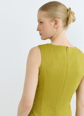 Платье из смесового льна с вырезом каре